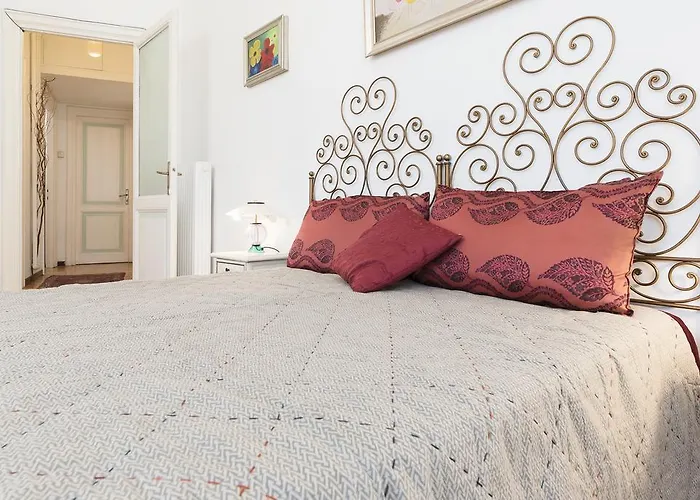 Flower\'S Market Apartment - Charme Holidays