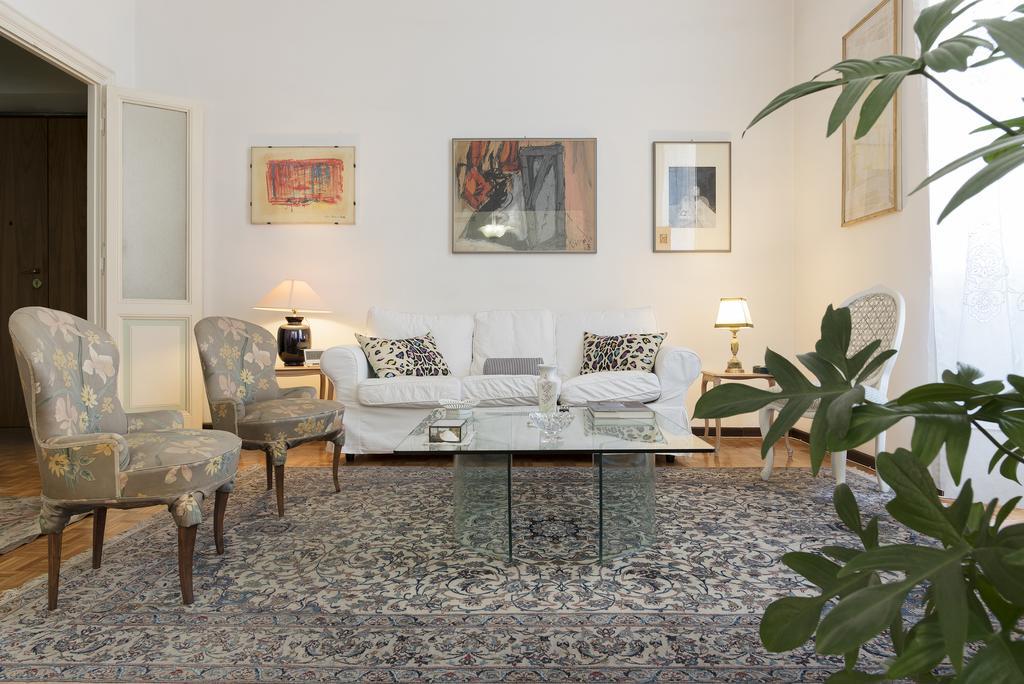 Flower's Market - Charme Holidays Apartment